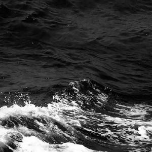 麻豆气质人妻风吕盗撮骚逼
